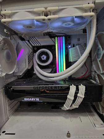 Игровой комплект (i7-10700f на водянке 32 gb RAM 1TB SSD Z490)