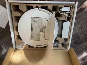 Продаю робот-пылесос Xiaomi Mi Robot Vacuum-Mop Essential