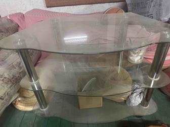 Стеклянная подставка для телевизора