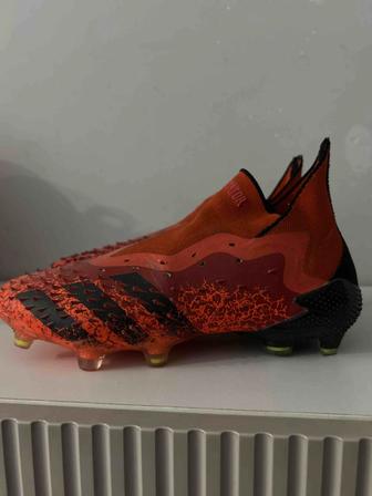 Бутсы-Adidas Predator 38р