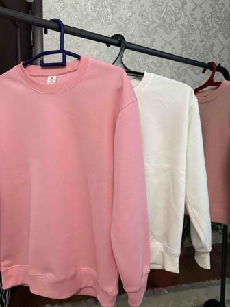 Продаю свитшоты и свитера