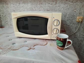 Продам микроволновую печь АVA