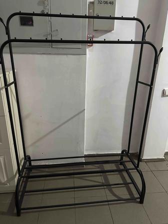 Двухрядная вешалка для одежды