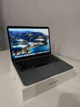 MacBook Air 13 M1 (2020), серый, отличное состояние