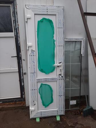 Продам дверь 67-200см