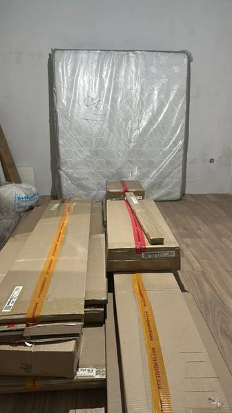 Двухспалка кровать с матрасом