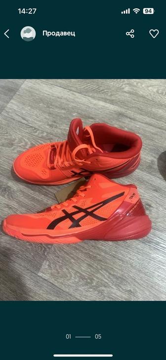 Кроссовки новые ASICS