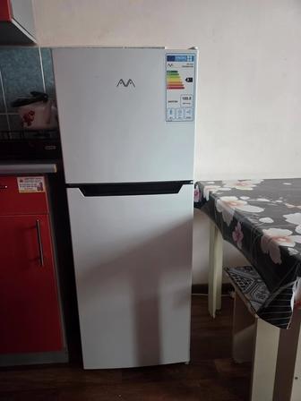 Продам холодильник AVA в идеальном состоянии
