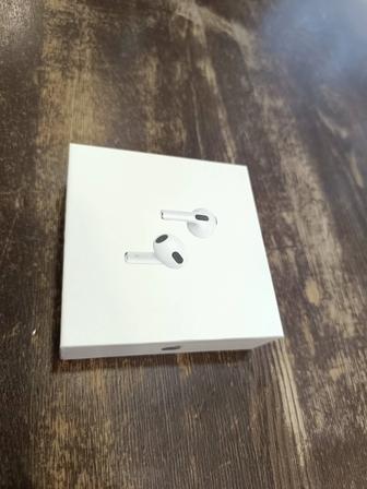 AirPods (3rd generation - Lightning)