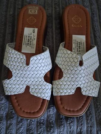 Шлепки женские