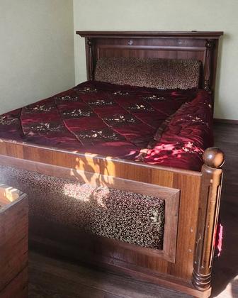 Продам 2х спальную кровать