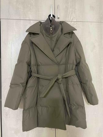 Продам куртку новую