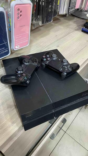 PS 4 PRO