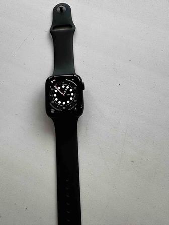 Apple Watch SE 44-mm