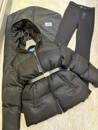 Продам куртку один в один