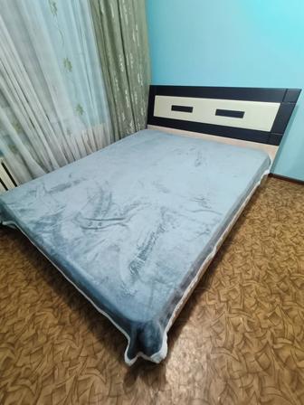 Продам двухспальную кровать в хорошем состоянии