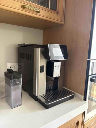 Продам кофемашину от Delonghi