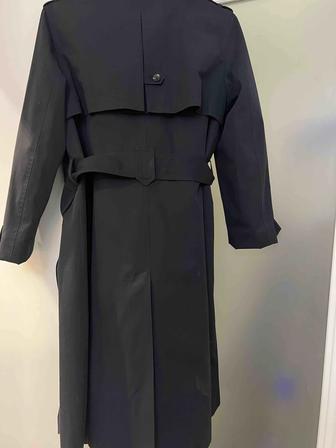 Продается только мно-синий новый тренч Massimo dutti размер М
