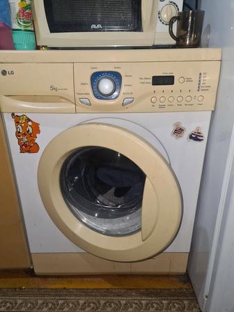 Продам машинку автомат