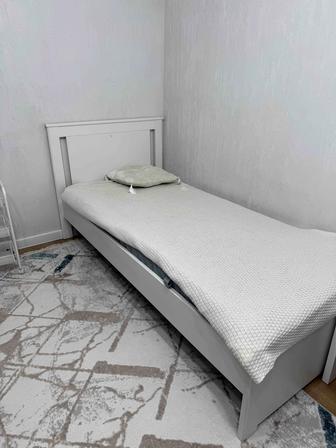 Продам кровать односпальную