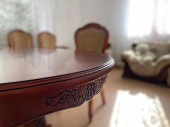 Продам обеденный стол