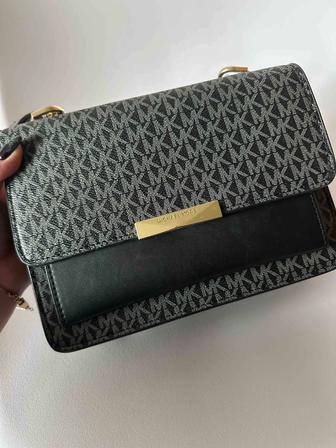 Сумочка в аккуратном состоянии