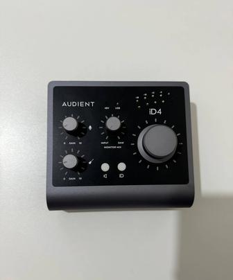 Звуковая Аудио карта AUDIENT ID4 MK II