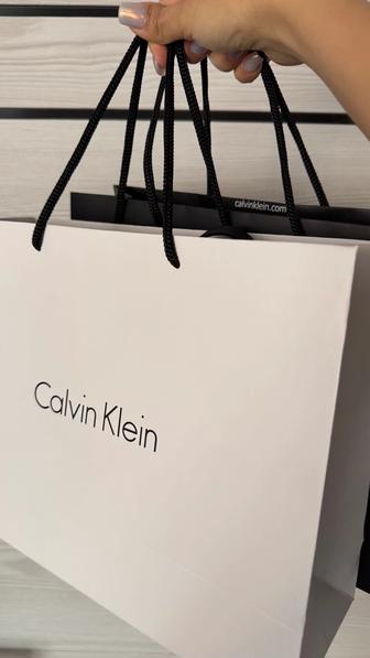 Продам мужскую сумку Calvin klein