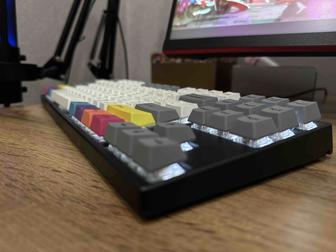 Продаю механическую клавиатуру Varmilo CMYK V2 VEA87