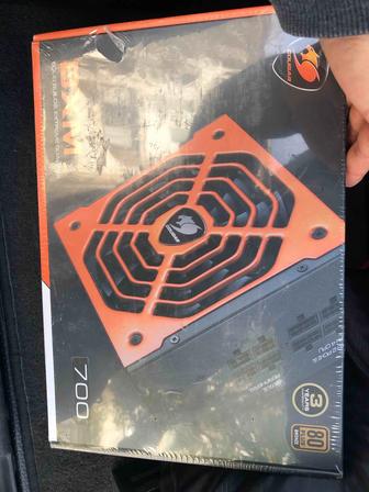 Продам игровой БП Cougar BXM700