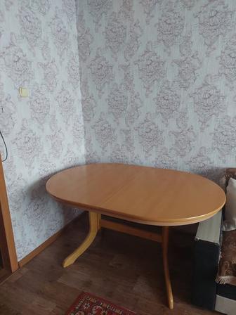 Продам стол