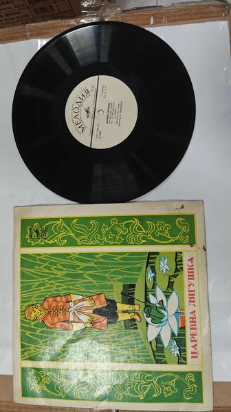 Продам, виниловые пластинки (разного размера).