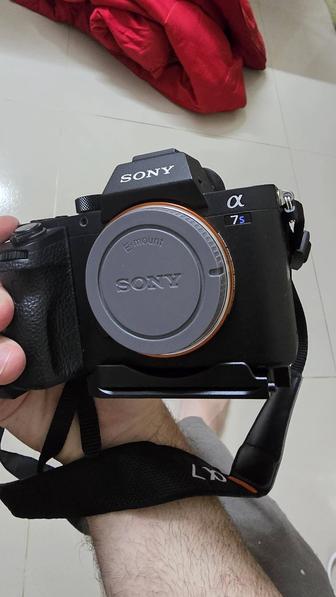 Продам фотоаппарат sony a7sii