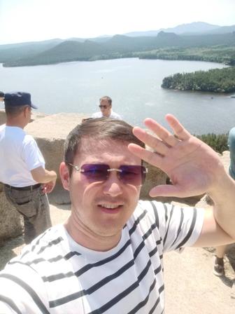 Плотник плотный