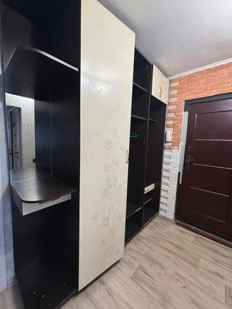 Продам шкаф в прихожую