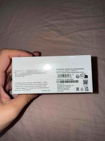 Продам новые AirPods