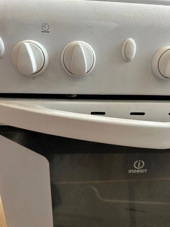 Продаю газовую плиту