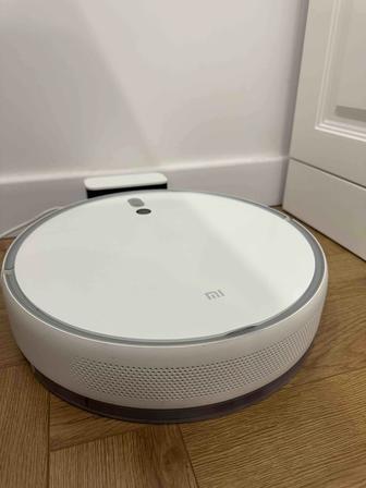 Продам робот пылесос Xiaomi Vacuum Mop 2