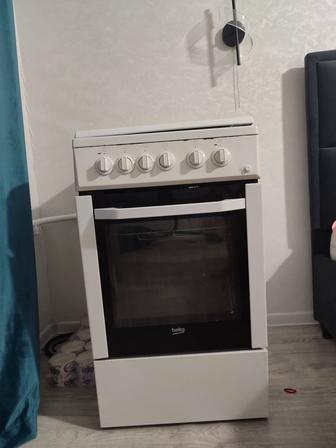 Продам духовка рабочая,самовывоз 5500