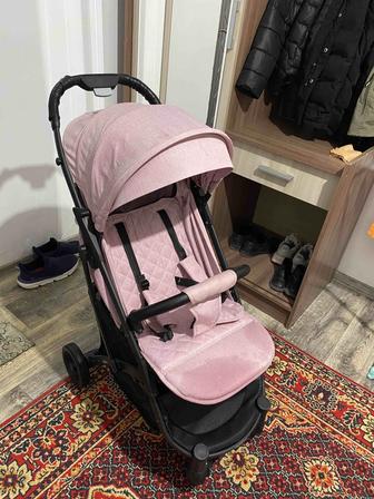Продам коляску прогулочную
