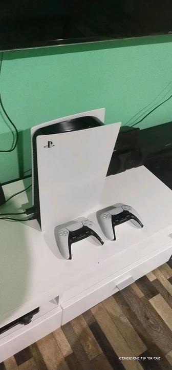 Продам Playstation 5