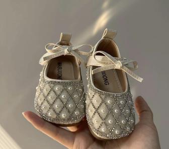 Туфли на 1 годик.