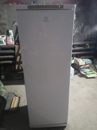 Продам морозильник Индезит