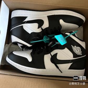 Кроссовки Air Jordan 1 Mid Black White оригинал (Poizon, 42 размер)