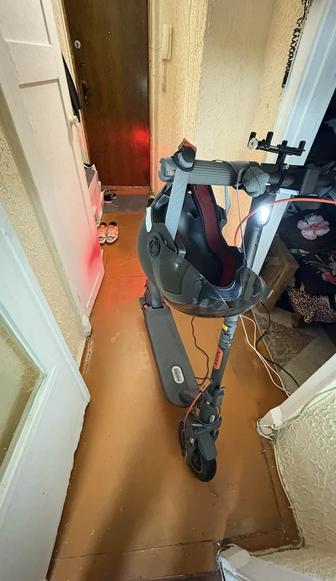 Продам электросамокат Xiaomi Electric Scooter 5 Max