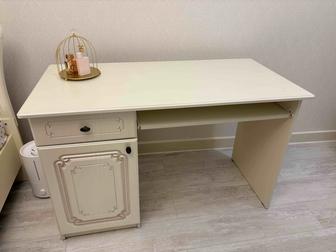 Письменный стол. Беларуская мебель