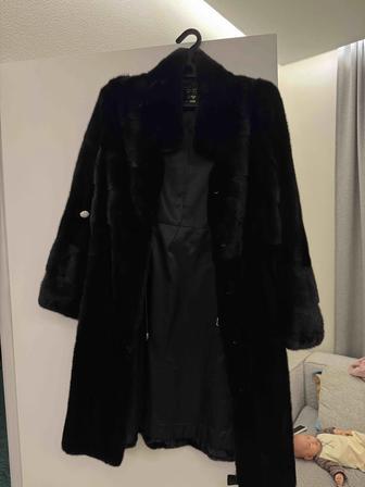 Продам норковую шубу