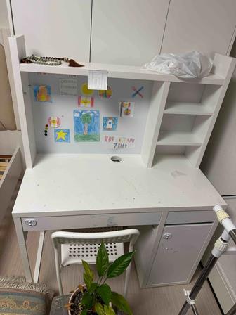 Стол и стул