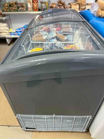 Холодильное оборудование для магазина