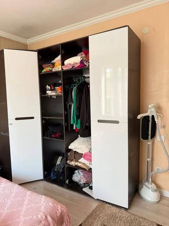 Продам шкаф для одежды, в хорошем состоянии.